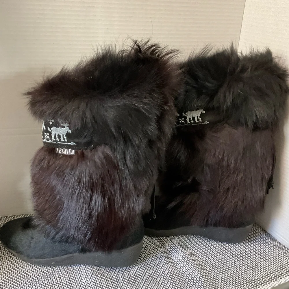 TEMARICA ITALIAN BLACK FUR SKI BOOTS WITH‎ EMBROIDERED REINDEER 37Italy/6.5 US